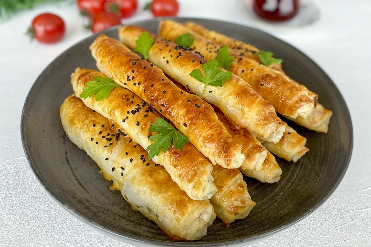 Çıtırlık Onda: Unlu Sirkeli Börek Tarifi